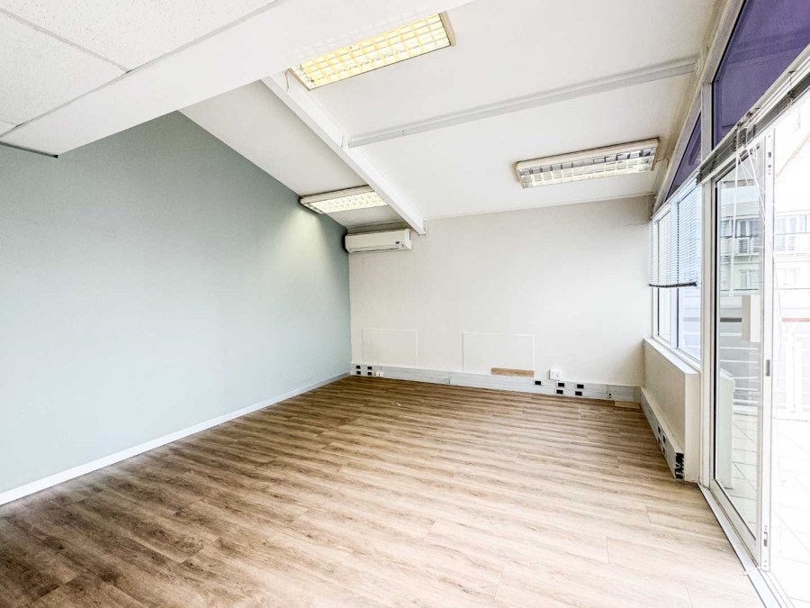 To Let Commercial Property for Rent in Mouille Point Western Cape